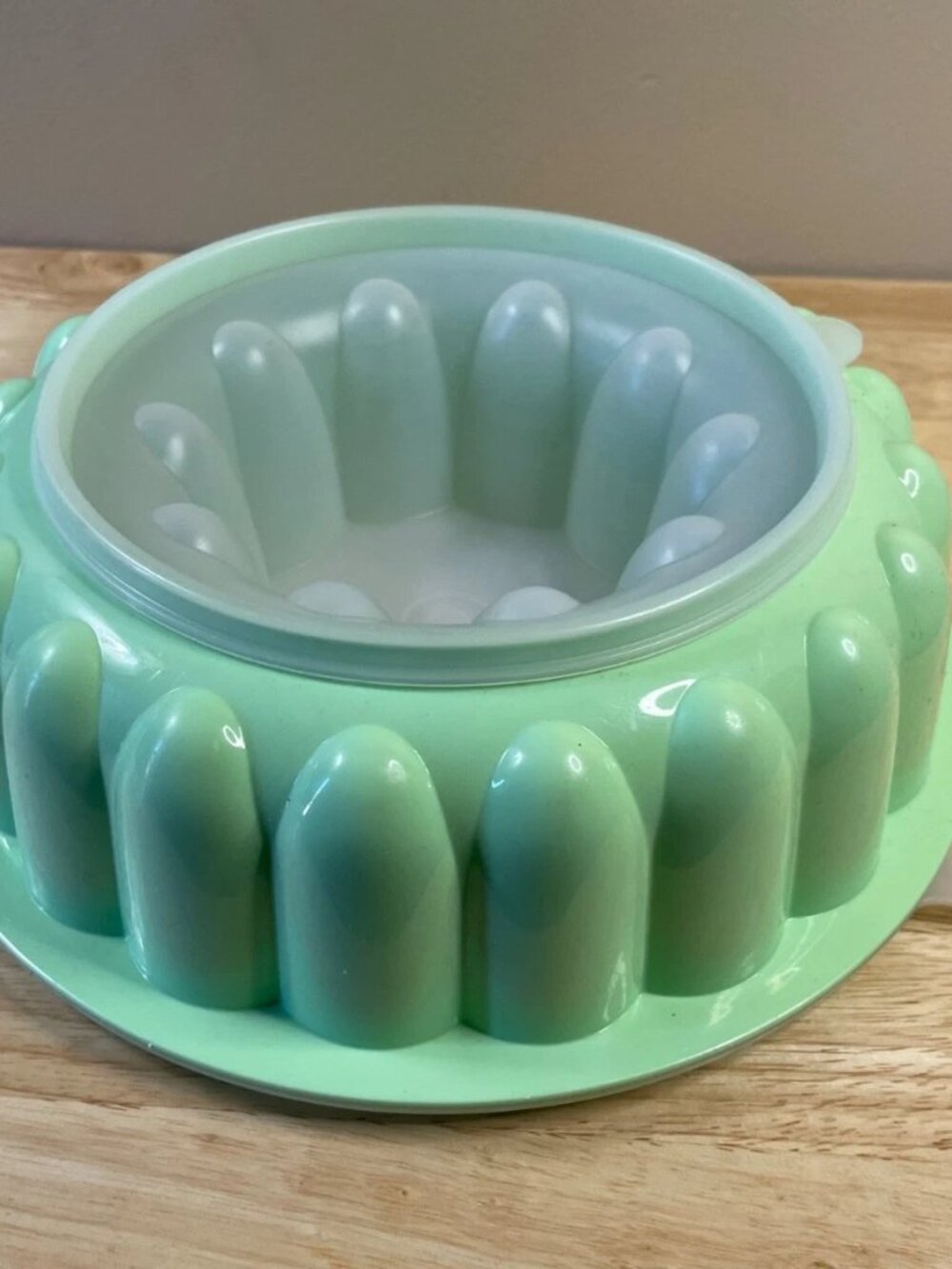 Vintage Tupperware 3-Piece Ice Ring / Jel-Ring Mold – Mint Green
